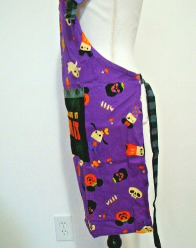 Disney Parks Apron Halloween Haunt It Pumpkin Adult Kitchen Cooking Teach Crafts - Picture 6 of 8