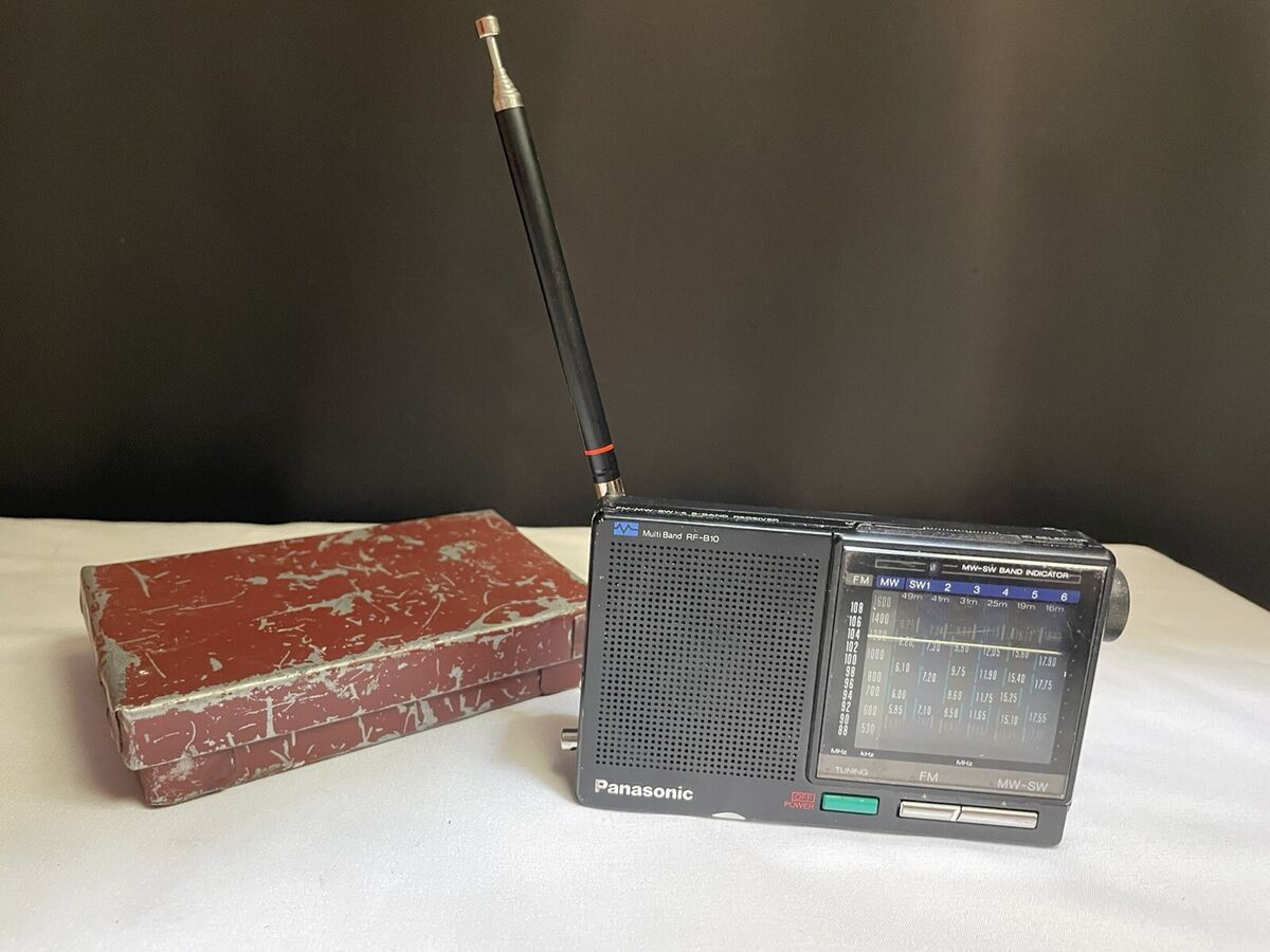 Vintage Panasonic RF-B10 Multi Band FM, SW, MW, Radio Pocket Vintage Panasonic RF-B10 Multi Band FM, SW, MW, Radio Pocket