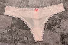 NWOT BODY BY VICTORIA'S SECRET M SMOOTH PINK FLORAL LACE RARE THONG PANTIES