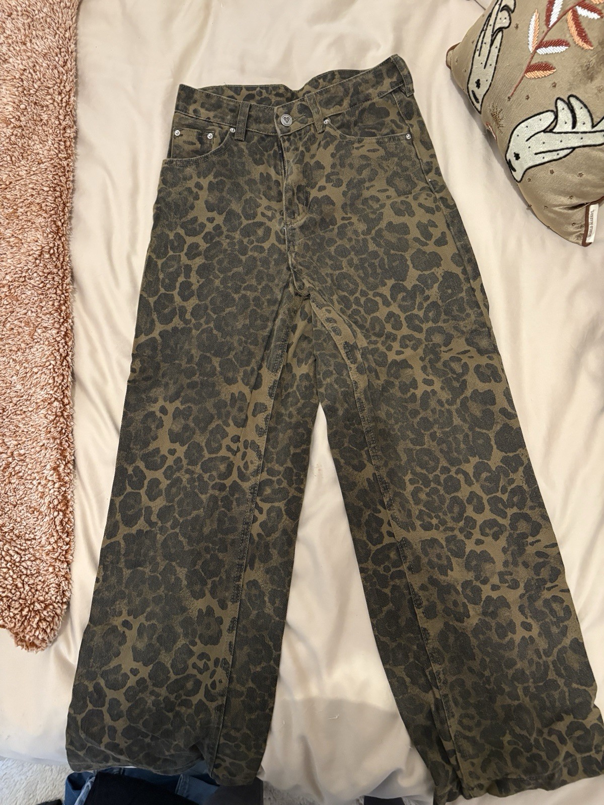 Aelfric Eden Women's Brown Black Animal Print Straight Leg Pants
