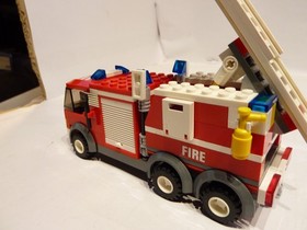 City 7239 Fire Engine With Instructions Used