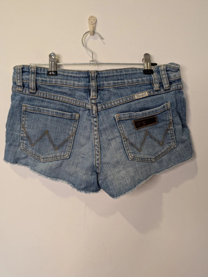 Pantalones Cortos Denim De Colección Y2K Wrangler CHEEKY Tiro Bajo Para Mujer AUS 10 S Azul Elástico Foto 3 de 4