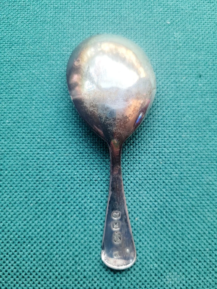 Cuchara de sal georgiana de plata esterlina de 1825, con sello de Londres, fabricante de AR Foto 2 de 3