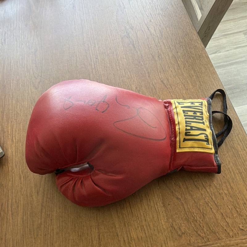 Everlast Boxing Glove Signed Autographed Red Original