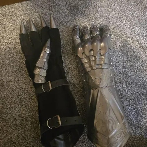 Medieval Nazgul Etching Gloves Set ~ Pair Of Gothic Gauntlet Gloves ~ Halloween - Picture 3 of 8