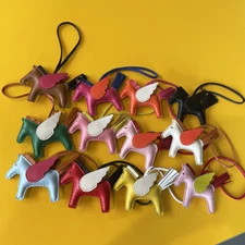 Real Leather Horse Wing Keychain Bag Charm Pendant Keyring Holder Ornament Gift