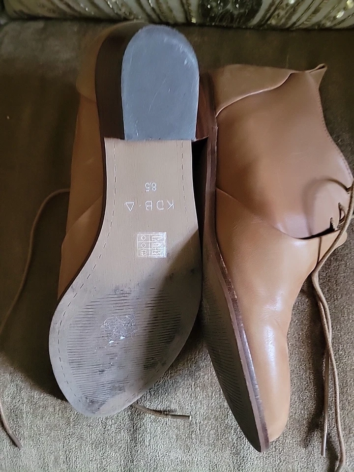 Zapatos Bota Kelsey Dagger Talla 8 y 1/2 Foto 3 de 4