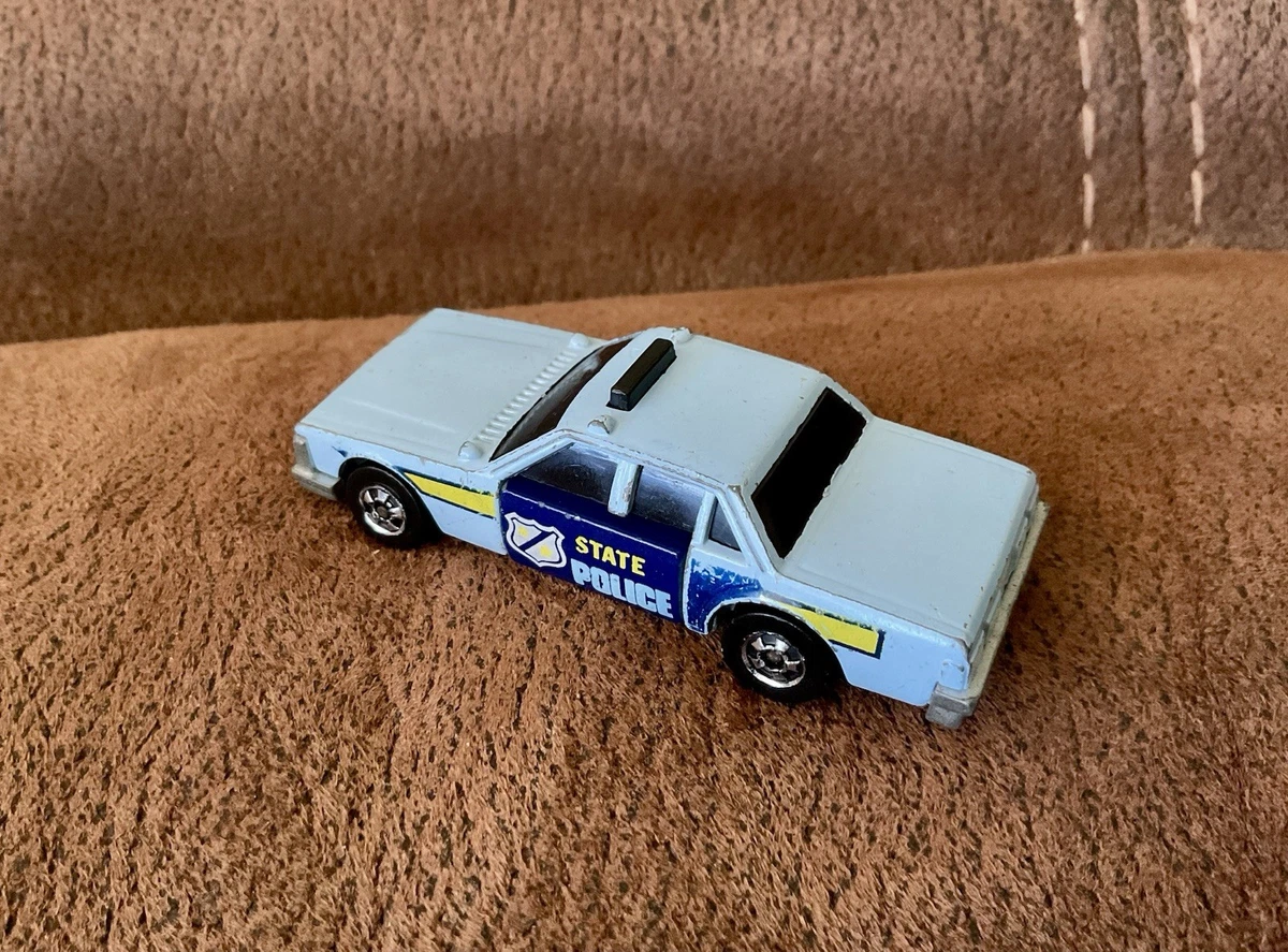 Hot Wheels Blue 1983 Vehicle Year Vintage Manufacture Diecast Cars