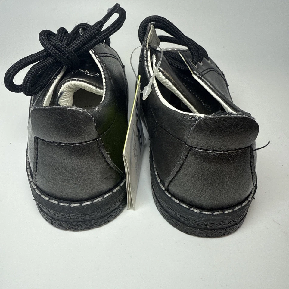 Nuevo con etiquetas Zapatos italianos para niños pequeños Primigi, zapatos negros talla 7 EE. UU./23 euros Foto 4 de 4