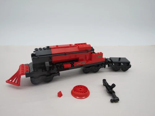 LEGO Harry Potter: Hogwarts Express (4841) Train incomplete for parts