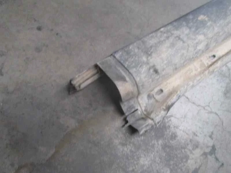 30655189 FALDON LATERAL / 2629552 PARA VOLVO XC90 2.5 20V TURBO CAT - Imagen 2 de 4