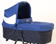 Mountain Buggy Terrain heritage V4 Babywanne carrycot - quartz blau-weiß - NEU