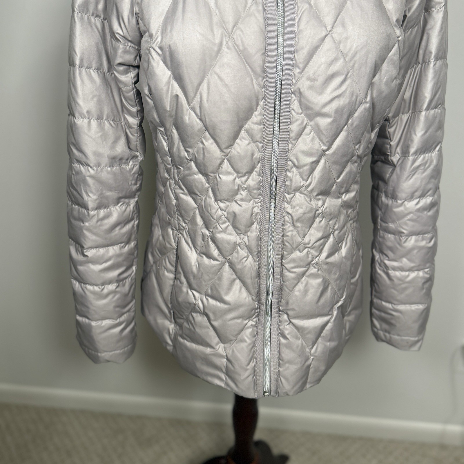 Athleta Responsible Down Jacket Silver Gray MED |… - image 4
