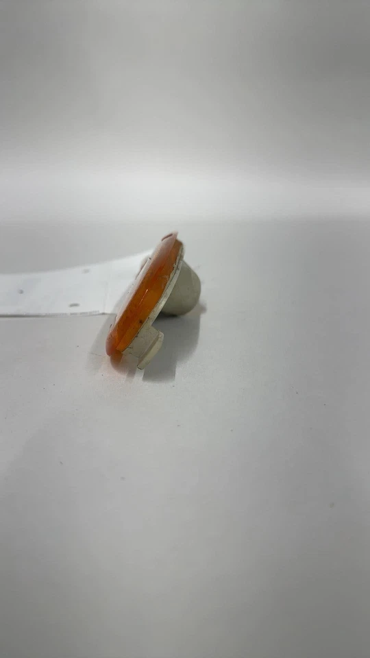 Marcador lateral derecho Mercury Sable 1996-99 (lado del parachoques montado) Foto 2 de 4