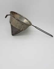 Ancien tamis conique Métal Ustensile cuisine Chinois Dans son jus BE