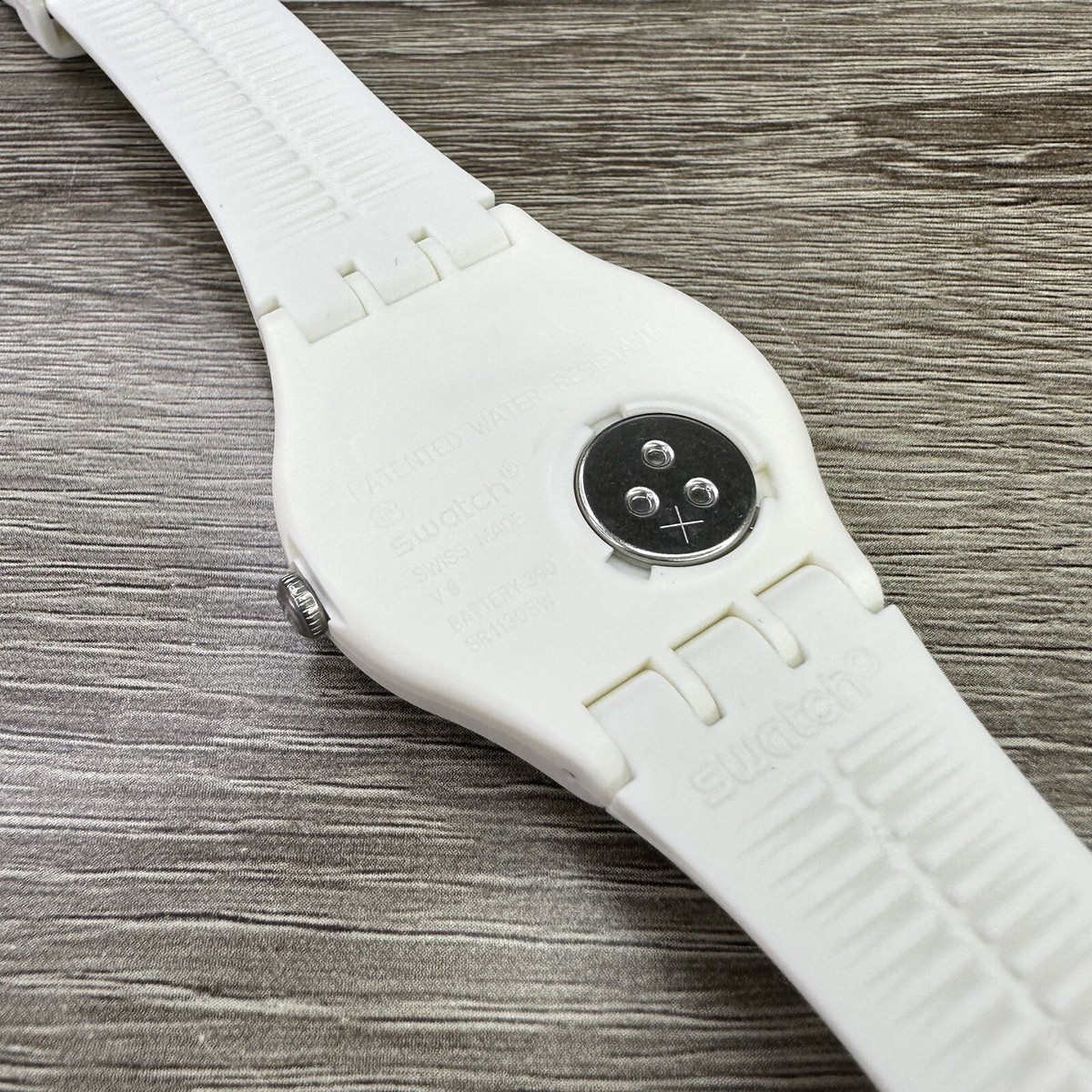 NEW✓LIMITED EDITION✓ Swatch MULTI COLLAGE White Fun 41mm Watch
