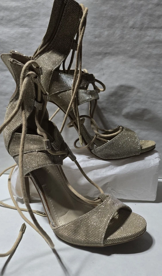 Туфли Republic L.A. на шнуровке с открытым носком золотистый металлик праздничные каблуки размер 8 М - Изображение 4 из 4