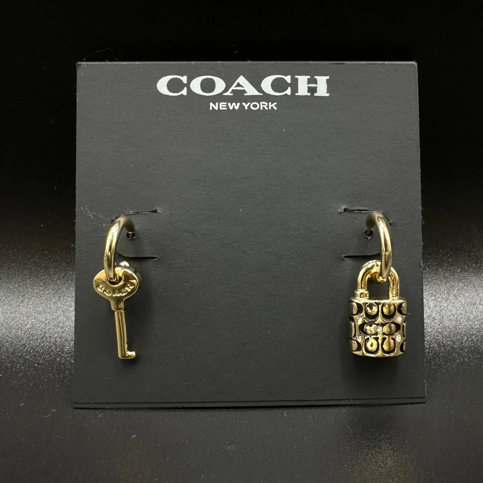 Несоответствующие стеганые серьги-ключи с замком Coach | подарочные, новые | полная упаковка - Изображение 2 из 4