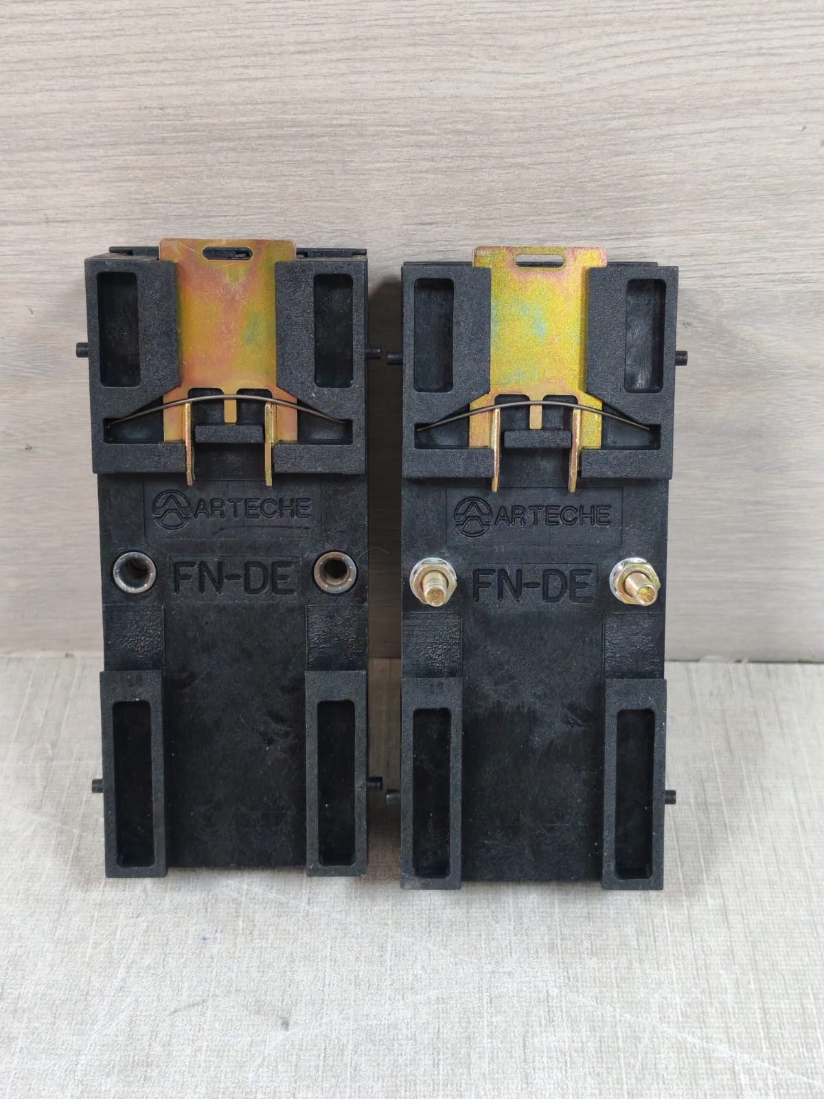 Siemens 7XP9013-0 LOT SIEMENS 7XP9013-0 SURFACE MOUNTING SOCKET 11