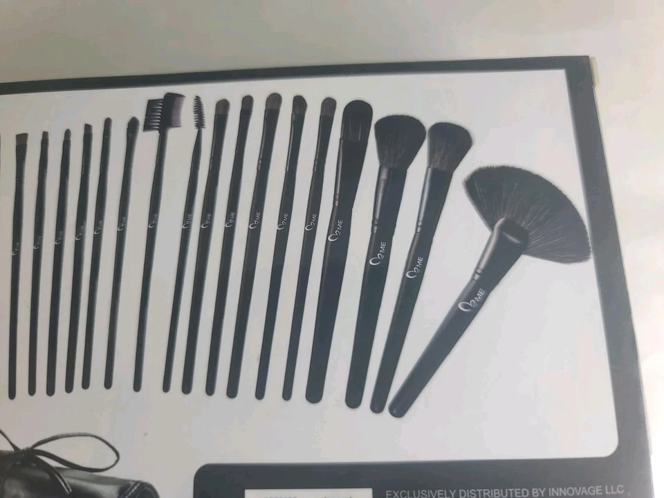 4500) ME Makeover Essentials 24 Piece Professional Brush Set New Sealed  - Image 3 of 4