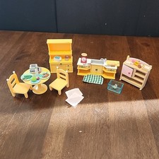 Calico Critter Kozy Kitchen set Sink Hutch Dining Table Chair Food Lot Incomplet