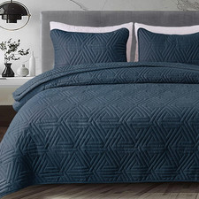 Soft Queen Size Quilt Set for All Seasons, 3-Piece Ultrasonic Geometric Quilts B