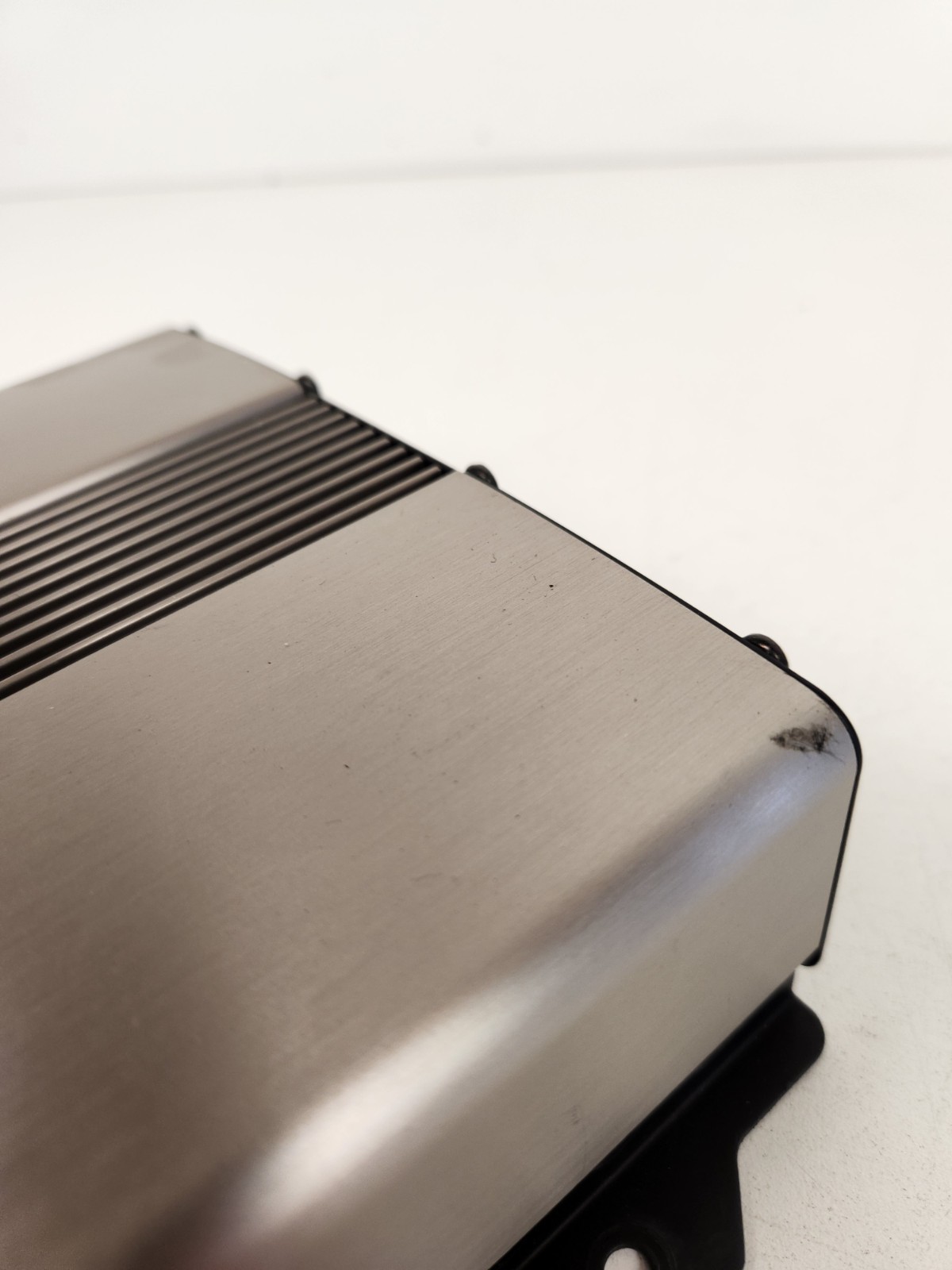 McLaren MP4-12C 2012-2014 Amplifier