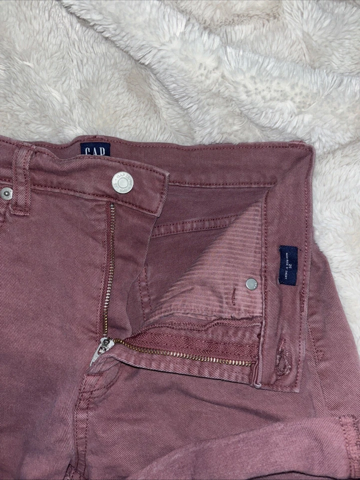 Pantalones cortos vaqueros GAP púrpura - mujer talla 4 Foto 2 de 4