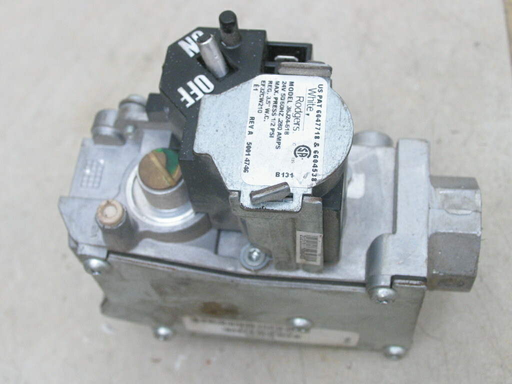 White Rodgers GEMINI 36J24 618 Furnace Gas Valve EF32CW210