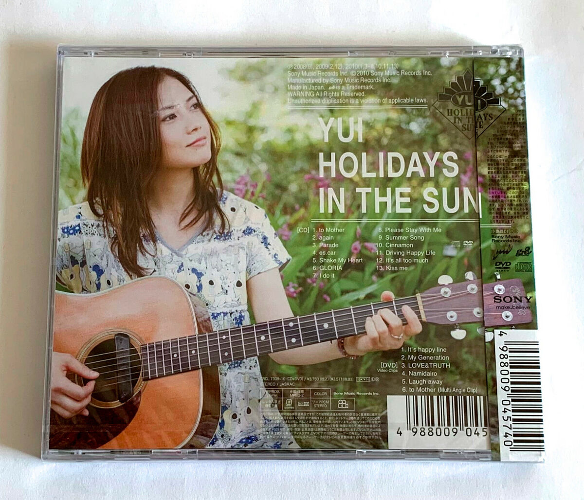YUI HOLIDAYS IN THE SUN JAPAN LIMITED EDITION CD + DVD 2010 YUI HOLIDAYS IN THE SUN JAPAN LIMITED EDITION CD + DVD 2010