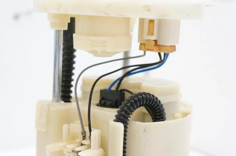 Conjunto de bomba de combustible Kia Soul 2010-2013 2,0 L 31110-2K600 OEM Foto 4 de 4