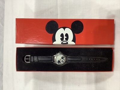 Disney Channel Cast Member Special Edition Mickey Mouse Watch In box The Limited Edition Mickey Mouse main image 4