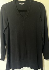 Woman s Black DKNY Jeans V-Neck Sweater Long Sleeve