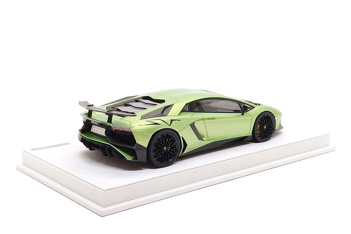 ミニカー 1/18 EIDOLON LB-PERFORMANCE AVENTADOR Make Up Eidolon 1:18 Lamborghini Aventador LP750-4 SV in Verde