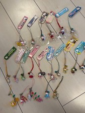 21 Hello Kitty straps