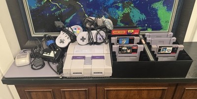 SNES Super Nintendo Console Bundle Controllers Adaptors   Mouse   7 Games & Tray