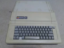 Apple IIe Computer With 80-Col 64KB, TESTED GOOD, A2S2064