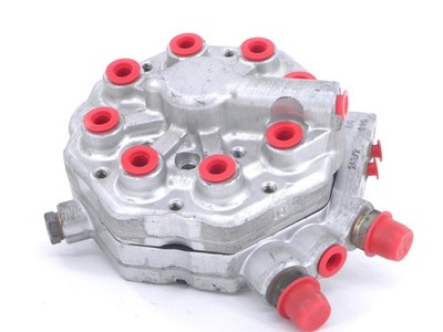 Rebuilt* Bosch V8 Fuel Distributor OEM for 90-92 Mercedes 500SL