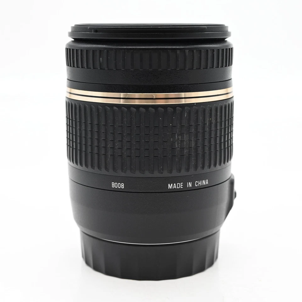 Lente Canon EF #146 Tamron B008 AF 18-270 mm f3,5-6,3 Di II VC PZD Foto 4 de 4