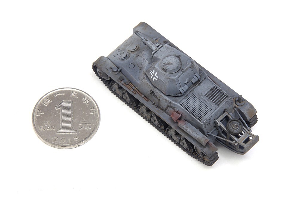 S-Model 1/72 WWII German Pz.Kpfw 38H735(f) light tank