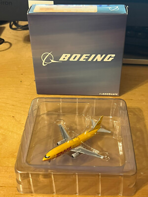 Panda Models 1:400 DHL 737-400F N309GT