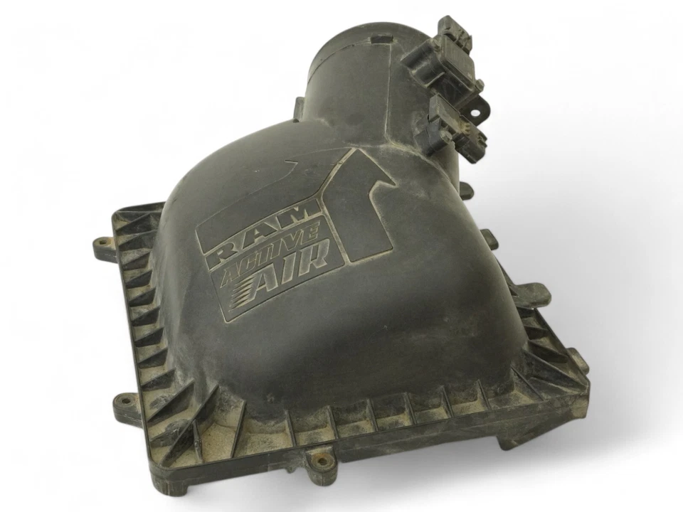 2013 - 2018 Dodge Ram Pickup 3500 Ds 6.7L Active Air Intake Cleaner Box Cover - Image 2 of 4