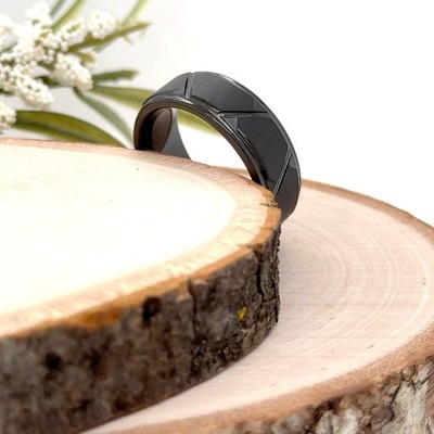 8mm Black Tungsten Carbide Ring Faceted Geometric Pattern Band For Christmas Gif