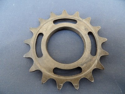 unbenutztes originales DDR Ritzel Renak Fahrrad 17Z Diamant Mifa Möve