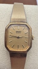 Vintage Seiko Quartz Watch Womens Gold Dial Gold Tone Bracelet 1421-5619
