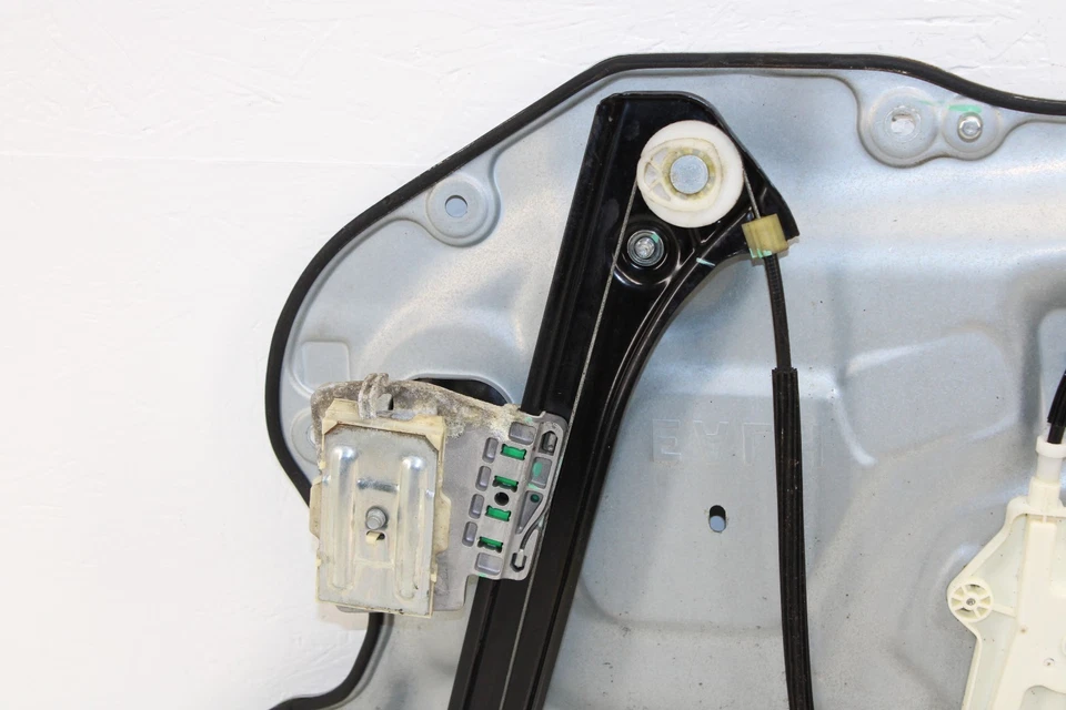 Nissan 370z 2009-2020 regulador de ventana izquierda/motor OEM NK20 Foto 4 de 4