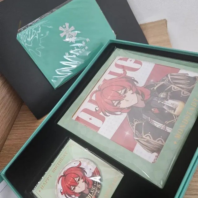 Genshin Impact Diluc Birthday Goods Can Badge Paper