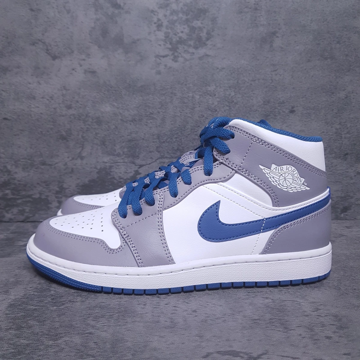 Preços baixos em Jordan 1 Mid True Blue | eBay