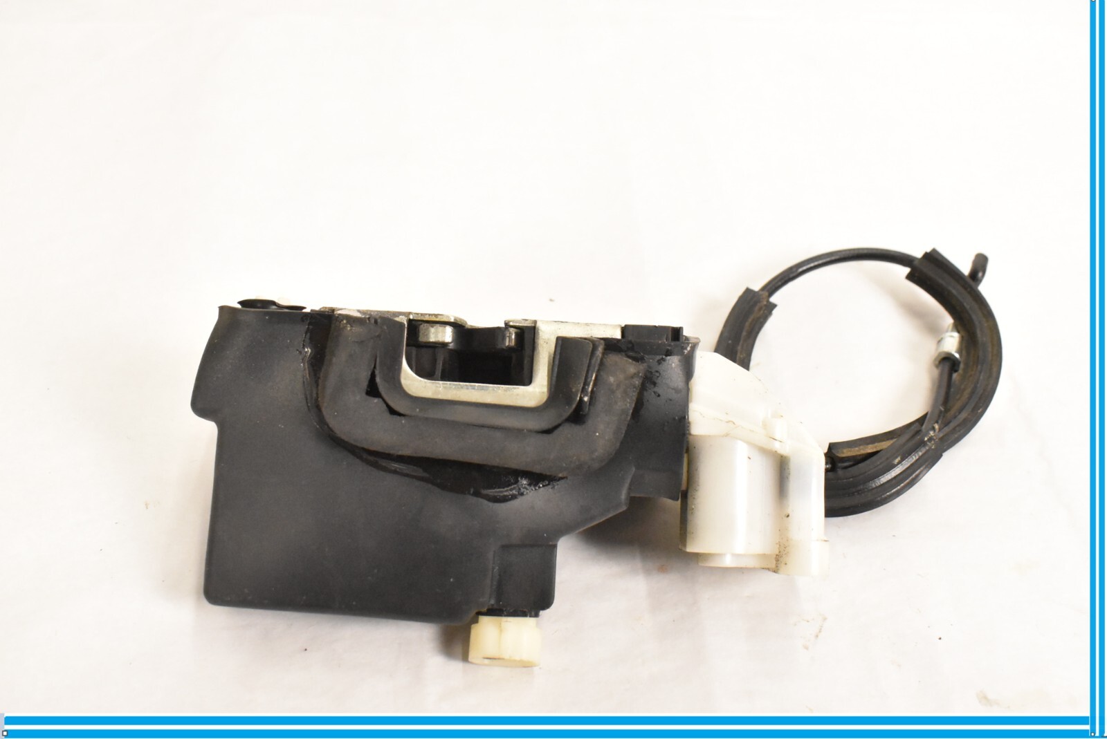 Maserati Quattroporte 2003-2012 Rear Right Door lock actuator