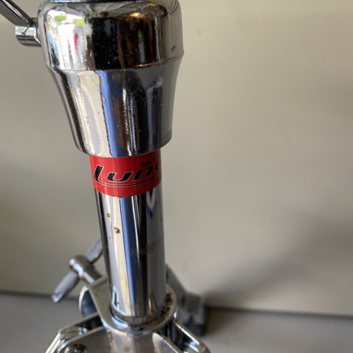 VINTAGE LUDWIG DRUM STAND, Tripod, some rust look at pics but good condition - Picture 5 of 14